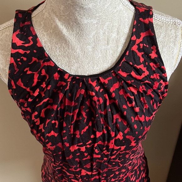 Ann Taylor Sleeveless Top - Picture 2 of 4